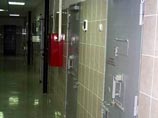 Сокамерники погибшего в Москве насильника уверили, что он сам переломал себе ребра и "поджарил" гениталии Сокамерники погибшего в Москве насильника уверили, что он сам переломал себе ребра и "поджарил" гениталии