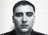 В Казани судят майора полиции, который ломал карандашом пальцы женщины и угрожал пистолетом ее сыну в детсаду В Казани судят майора полиции, который ломал карандашом пальцы женщины и угрожал пистолетом ее сыну в детсаду