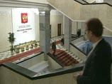 При этом ответные меры российских властей на этот документ столь же уверенно поддерживают лишь 14-17% граждан, хотя в той или иной степени одобряют более половины участников исследования При этом ответные меры российских властей на этот документ столь же уверенно поддерживают лишь 14-17% граждан, хотя в той или иной степени одобряют более половины участников исследования