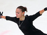 Россиянка Аделина Сотникова вышла в лидеры турнира одиночниц на чемпионате Европы по фигурному катанию, который проходит в эти дни в Загребе