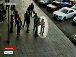 В ходе драки 5 июня у "Европейского" были ранены трое, среди них - Алексей Усачев, в покушении на которого теперь и обвиняется чеченец Бекхан Ризванов В ходе драки 5 июня у "Европейского" были ранены трое, среди них - Алексей Усачев, в покушении на которого теперь и обвиняется чеченец Бекхан Ризванов