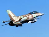 Как передает Reuters, сирийское телевидение сообщило в среду вечером, что на рассвете израильские военные самолеты разбомбили научно-исследовательский центр в провинции Дамаск. Никаких конкретных подробностей за этим пока не последовало