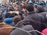 Чеченца, зарезавшего русского боксера и спровоцировавшего антикавказский митинг на Ставрополье, решил сдать родной отец Чеченца, зарезавшего русского боксера и спровоцировавшего антикавказский митинг на Ставрополье, решил сдать родной отец