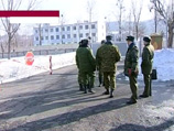 Согласно ему, с осени 2011 по сентябрь 2012 года в военном городке № 10 войсковой части 20982 в Приморском крае должен был проводиться ремонт Согласно ему, с осени 2011 по сентябрь 2012 года в военном городке № 10 войсковой части 20982 в Приморском крае должен был проводиться ремонт