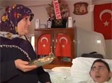 Жительница томского села отправилась в Турцию, узнав в парализованном туристе своего без вести пропавшего сына Жительница томского села отправилась в Турцию, узнав в парализованном туристе своего без вести пропавшего сына