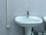 Программа вышла в эфир 27 декабря 2012 года, а между тем ТНТ Углич публикует фотографии детского дома от 28 декабря 2012 года, на которых видно хорошо отремонтированное здание с чистыми туалетами и отсутствием не то что грибов - даже плесен
