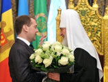 Дмитрий Медведев лично приехал поздравить патриарха