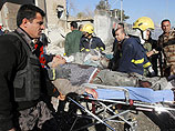 В результате взрыва и последовавшей атаки 33 человека погибли, 70 получили ранения