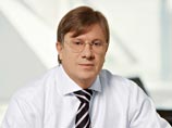 "Аэрофлот" выступает за принятие суровых мер в отношении граждан, ранее уличенных в хулиганстве на борту самолетов. Свой собственный "черный список" таких пассажиров у авиакомпании уже есть. Об этом в Twitter сообщил гендиректор авиаперевозчика Виталий Са "Аэрофлот" выступает за принятие суровых мер в отношении граждан, ранее уличенных в хулиганстве на борту самолетов. Свой собственный "черный список" таких пассажиров у авиакомпании уже есть. Об этом в Twitter сообщил гендиректор авиаперевозчика Виталий Са