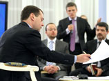 Кандидат наук Медведев возмущен количеством "липовых" диссертаций и требует "очищения"