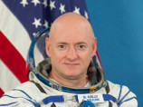 Астронавт NASA Скотт Келли официально начал подготовку к новой экспедиции на Международную космическую станцию, продолжительность которой составит один год