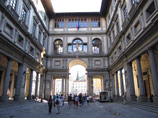 Ремонт во флорентийской галерее Уффици повредил фреску XVI века