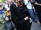 Штрафы за французскую мусульманку, носившую никаб, заплатят "Амазонки свободы"