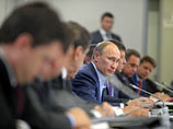 Устроив разнос, Путин пообещал еще дважды нагрянуть с проверкой в Сочи перед Играми Устроив разнос, Путин пообещал еще дважды нагрянуть с проверкой в Сочи перед Играми