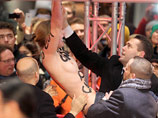 Акция FEMEN на открытии берлинского кинофестиваля
