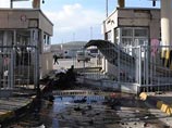 По меньшей мере, десять человек погибли, еще не менее 50 получили ранения в результате взрыва у турецкого пограничного КПП "Рейханлы", расположенном на границе с Сирией По меньшей мере, десять человек погибли, еще не менее 50 получили ранения в результате взрыва у турецкого пограничного КПП "Рейханлы", расположенном на границе с Сирией