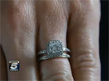 Сара Дарлинг заметила, что потеряла кольцо, которое она хранила в кошельке, лишь к концу дня