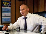 Сына бессменного лидера ЛДПР Владимира Жириновского, депутата Госдумы Игоря Лебедева уличили в плагиат Сына бессменного лидера ЛДПР Владимира Жириновского, депутата Госдумы Игоря Лебедева уличили в плагиат