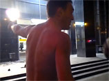 В Петербурге голый мужчина атаковал станцию метро "Международная" (ВИДЕО)