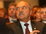 Единоросс Владимир Пехтин, ранее покинувший пост главы думской комиссии по этике из-за скандала с недвижимостью в Майами, объявил о сложении с себя депутатских полномочий Единоросс Владимир Пехтин, ранее покинувший пост главы думской комиссии по этике из-за скандала с недвижимостью в Майами, объявил о сложении с себя депутатских полномочий