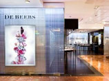 В Париже из бутика алмазной компании De Beers похищены ценности на 3 миллиона евро