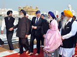 Цель визита Кэмерона в Индию заключалась в максимальном сближении Великобритании со своей бывшей колонией, прежде всего в расширении с ней экономического сотрудничества
