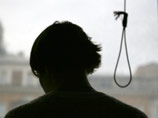 В полицейском участке Тувы 23-летнюю хулиганку нашли повешенной на своих колготках В полицейском участке Тувы 23-летнюю хулиганку нашли повешенной на своих колготках