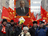 Сайт КПРФ утверждает, что на акцию собрались даже более 5000 человек, которые были заявлены Сайт КПРФ утверждает, что на акцию собрались даже более 5000 человек, которые были заявлены