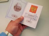 Бумажные паспорта в России останутся до 2025 года, а идея Медведева об электронных картах повиснет в воздухе