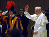 В Ватикане рассказали, как будут называть Папу на покое и какие одежды он будет носить