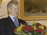 Всемирно известный американский пианист Ван Клиберн скончался в США в возрасте 78 лет. Как сообщает ИТАР-ТАСС со ссылкой на местные СМИ, он умер в своем доме недалеко от города Форт-Уорт (штат Техас) от рака костей Всемирно известный американский пианист Ван Клиберн скончался в США в возрасте 78 лет. Как сообщает ИТАР-ТАСС со ссылкой на местные СМИ, он умер в своем доме недалеко от города Форт-Уорт (штат Техас) от рака костей