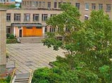 Губернатор Приморья добивается увольнения директора школы, в которой школьник продавал наркотики учительнице физкультуры Губернатор Приморья добивается увольнения директора школы, в которой школьник продавал наркотики учительнице физкультуры