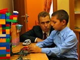 Астахов объявил, что его преследуют педофилы, и открестился от "родни", отправляющей сирот в Испанию Астахов объявил, что его преследуют педофилы, и открестился от "родни", отправляющей сирот в Испанию
