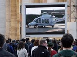 Кортеж совершил небольшой прощальный вояж по территории Ватикана и доставил понтифика к вертолету, на котором он отправился в Кастельгандольфо Кортеж совершил небольшой прощальный вояж по территории Ватикана и доставил понтифика к вертолету, на котором он отправился в Кастельгандольфо