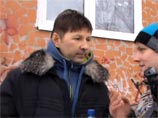 Псковских активистов "Оккупай-педофиляй", задержавших директора филиала "МТС", следователи сочли провокаторами Псковских активистов "Оккупай-педофиляй", задержавших директора филиала "МТС", следователи сочли провокаторами
