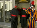 Неизвестный, отдаленно напоминающий епископа, пытался попасть на конгрегацию в Ватикане