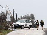 Восемь наблюдателей ООН с поста в районе Джумлы на южной, сирийской части Голанских высот, перешли границу с Израилем и сдались израильским военнослужащим