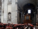 Конклав, на котором изберут нового понтифика, начнет работу 12 марта