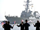 На фоне крайне обострившейся обстановки в КНДР Южная Корея и США проводят совместные военные учения в Японском море, передает BBC