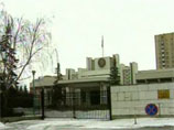 Источник агентства в правоохранительных органах сообщил, что пострадавший - сын одного из дипломатов посольства КНДР