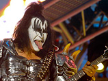63-летний басист Kiss: С некрасивыми женщинами секс лучше