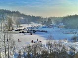 В Барнауле биатлонист во время гонки у базы "Белочка" наткнулся на окоченелого мертвеца В Барнауле биатлонист во время гонки у базы "Белочка" наткнулся на окоченелого мертвеца