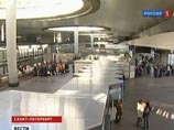 В МВД объяснили, за что задержали в аэропорту Петербурга защищавшего геев блоггера Алешковского 
