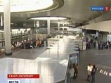 В МВД объяснили, за что задержали в аэропорту Петербурга защищавшего геев блоггера Алешковского
В МВД объяснили, за что задержали в аэропорту Петербурга защищавшего геев блоггера Алешковского