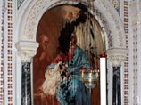 6 сентября 2012 года года Пиотровский зашел в Кафедральный собор Русской православной церкви - храм Христа Спасителя - с заранее заготовленными емкостями с черной тушью