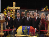Венесуэла наградила кубинских врачей, лечивших Чавеса