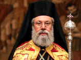 Архиепископ Хризостом II передал в распоряжение Кипра "все благосостояние Церкви", чтобы решить банковскую проблему