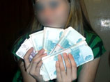 "Спровоцировать злоумышленников могли фотографии девочки с пачками денежных купюр, которые появилась на ее персональной странице в интернете", - подчеркнули в МВД