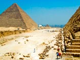 Московские туристы залезли на пирамиду Хеопса, спрятавшись от охраны в гробнице фараона