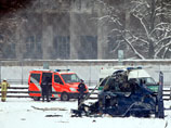 Крушение произошло около 10:30 утра по местному времени (13:00 по Москве), вертолеты столкнулись при посадке рядом со стадионом, после чего последовал мощный взрыв